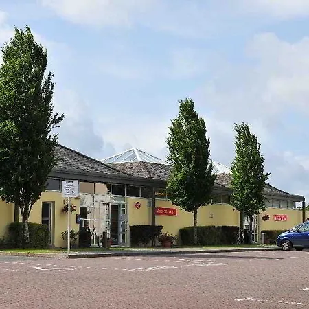 Apartment Corrib Village Of *